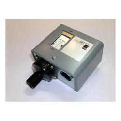 York - 025-12190-000 - Control Press