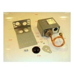 York - 025-12044-000 - Control Press